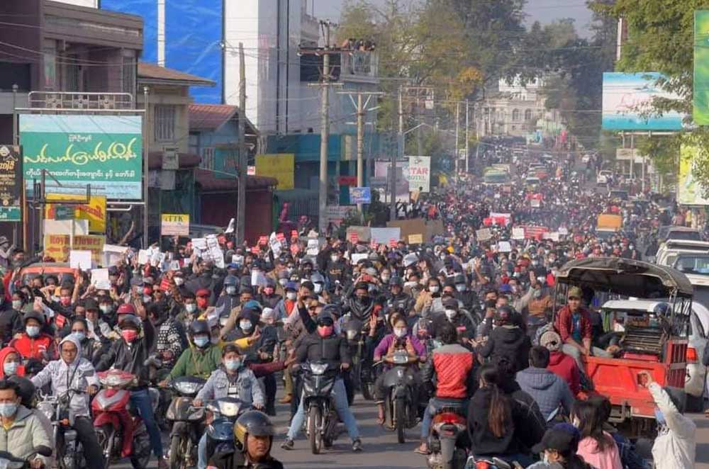 anti-coup-protesters