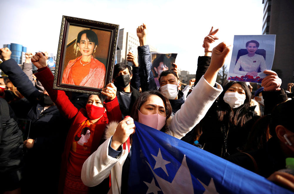 myanmar_coup_monday003.jpg