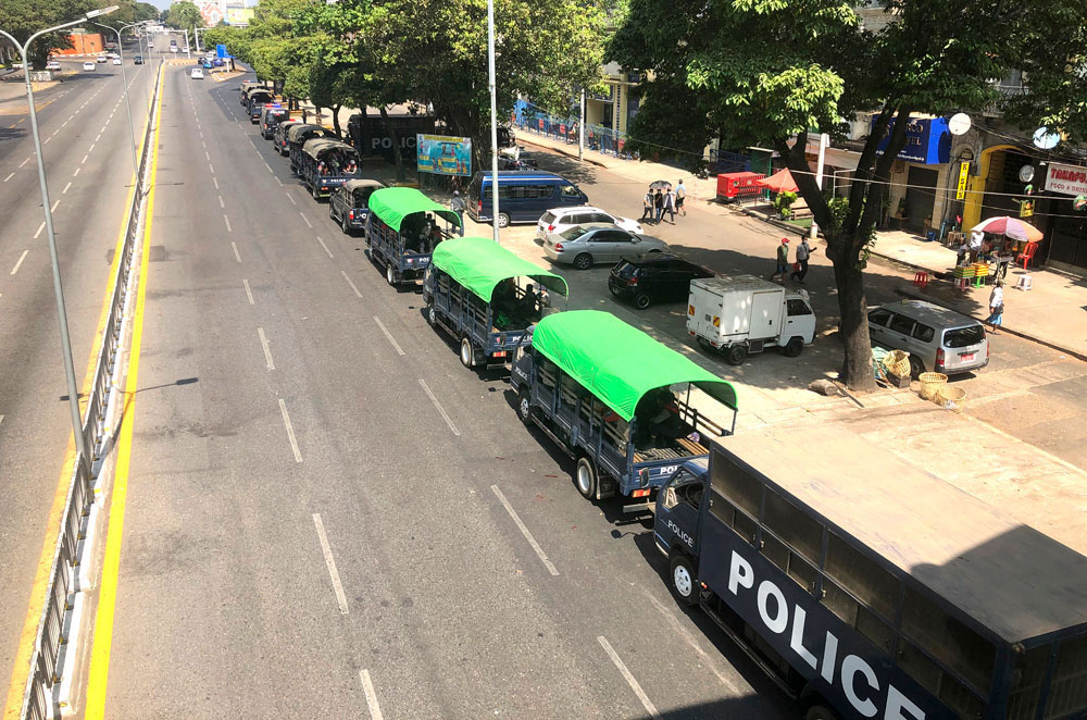 myanmar_coup_monday006.jpg