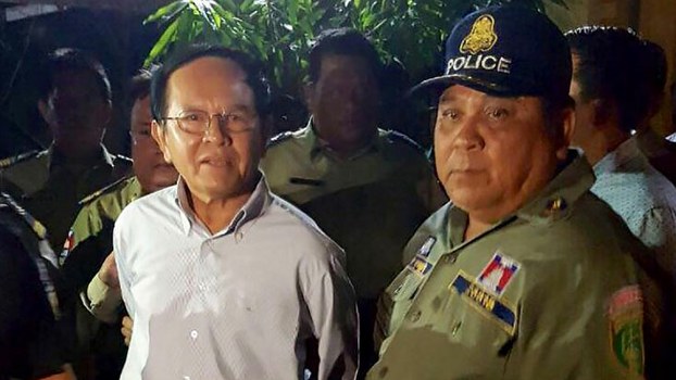 អ្នក​ទោស​នយោបាយ