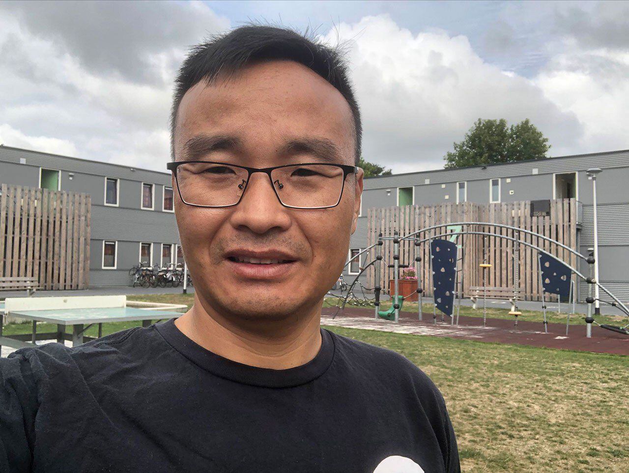 陕西菜贩因五斤芹菜被罚六万，政府通过罚款创收？ – 普通话主页