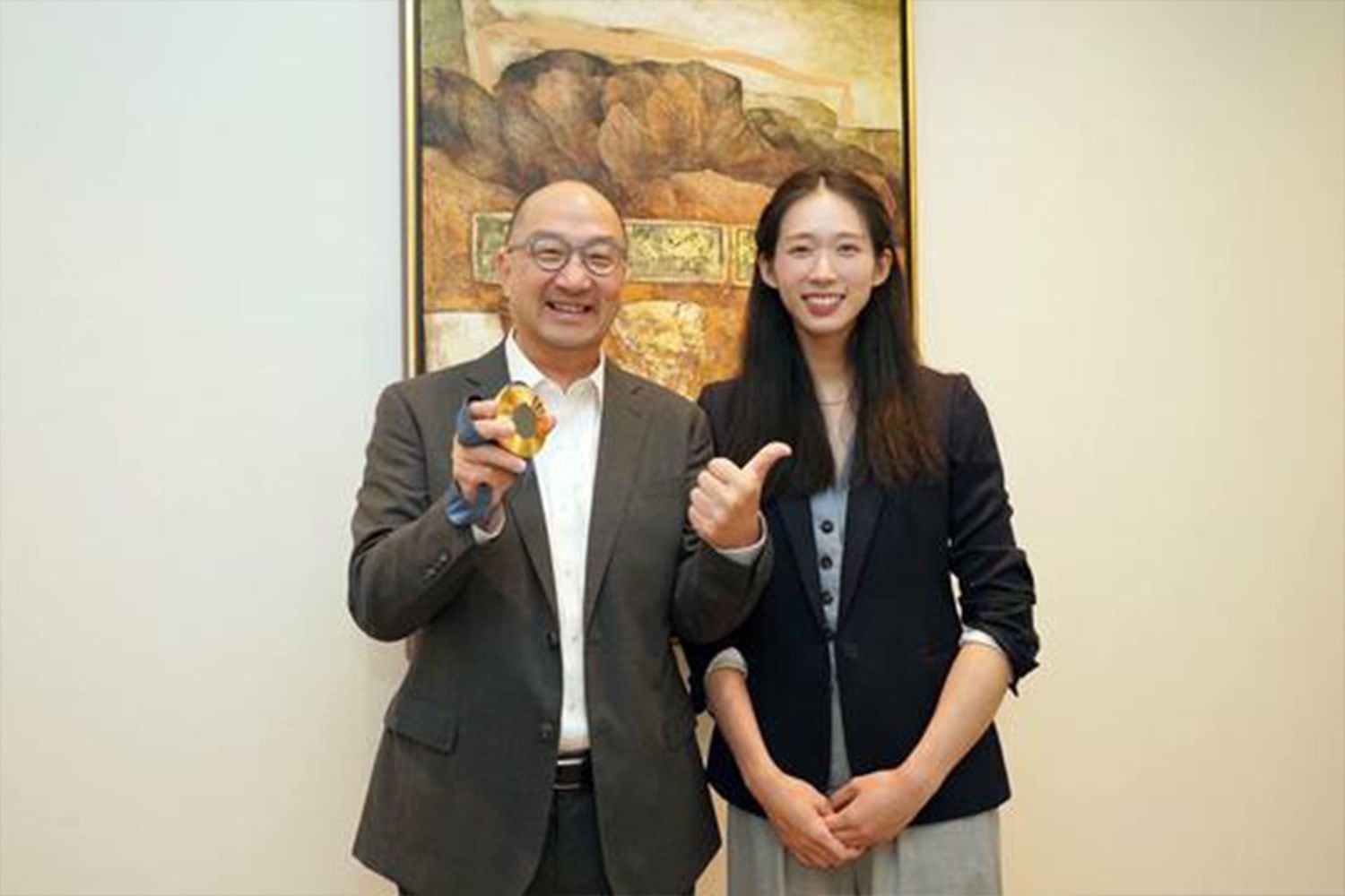 江旻憓退役後「破格」任馬會要職分析：被培養做中共統戰打手– RFA 自由亞洲電台粵語部