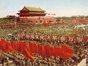 紅衛兵文件（紅衛兵文書） 紅衛兵第0003号 紅衛兵文件（紅衛兵文書） 紅衛兵第0003号 潘鸣啸：毛泽东利用了