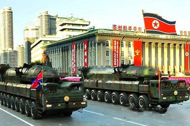 사진은 노동신문에 게재된 지난해 10월10일 당창건 기념일 열병식 당시 선보였던 대륙간 탄도 미사일(ICBM) KN-08 사진.