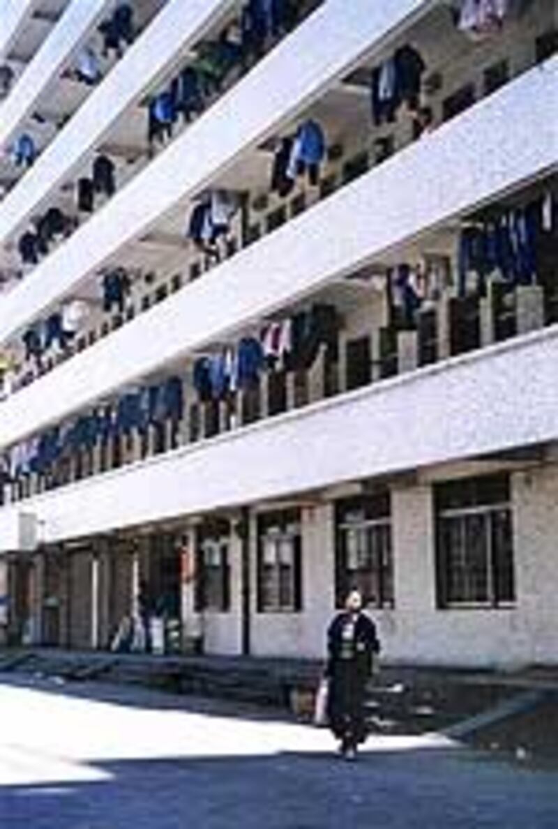 Shenzhen_dorm2002_150.jpg