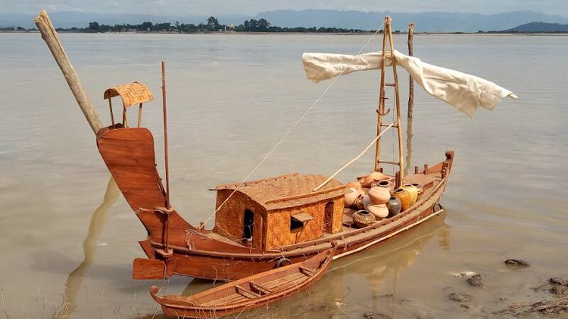 ancient-boat-2.jpg