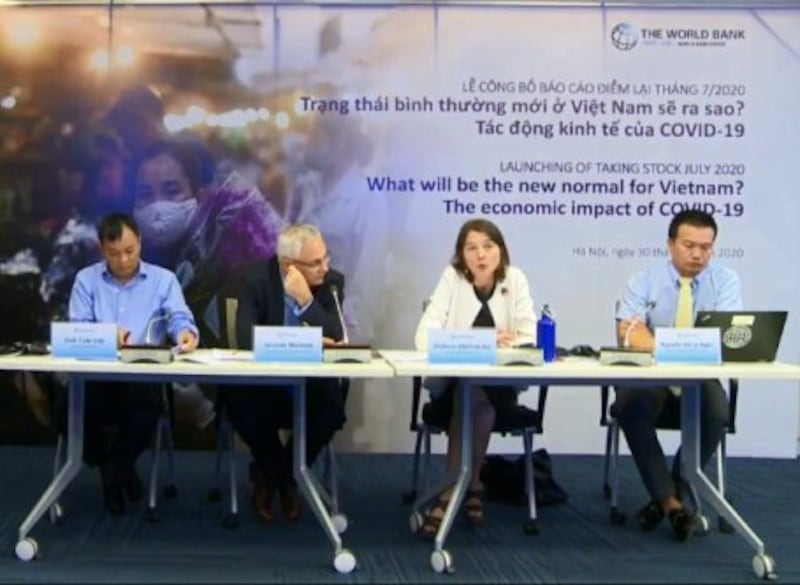 Quang cảnh công bố báo cáo của World Bank, qua trực tuyến vào chiều ngày 30/7/2020.