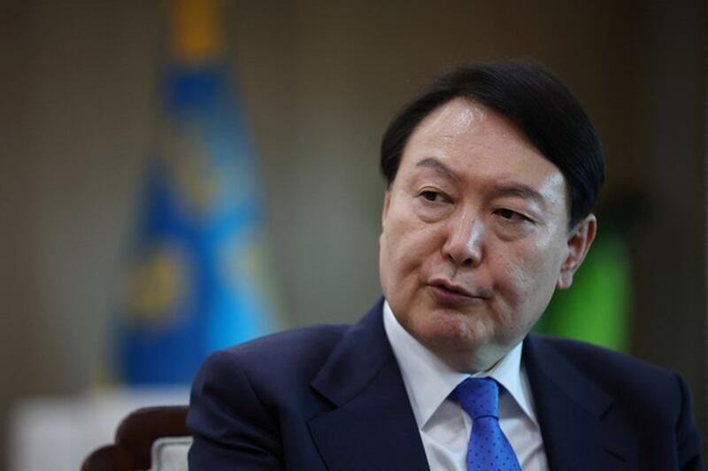韩国总统尹锡悦2023年4月18日在接受路透社访问时指出，台海问题是国际问题。（REUTERS/Kim Hong-Ji）