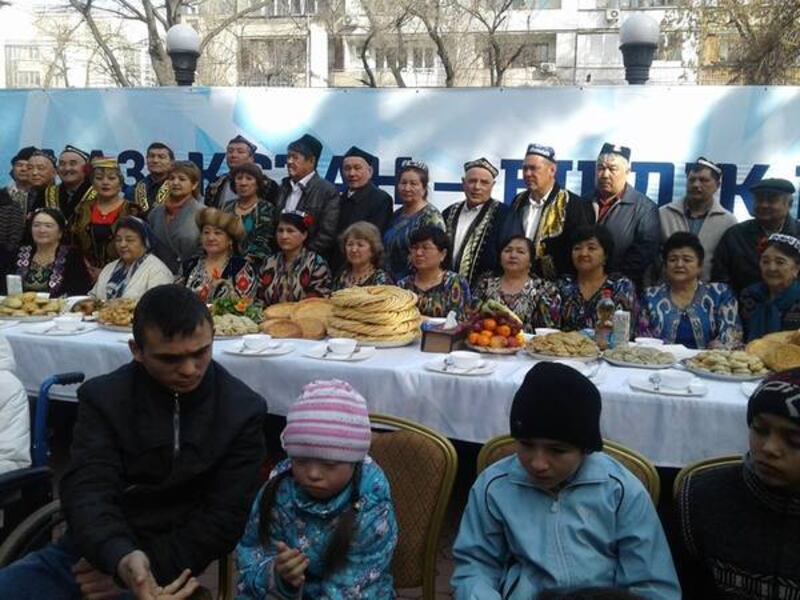 ئالماتا شەھرىدە ئۆتكۈزۈلگەن نورۇز پائالىيىتى