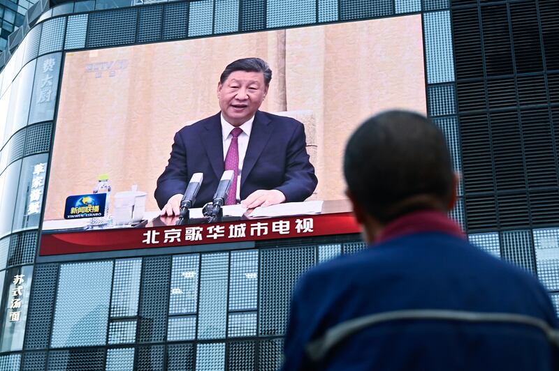 習近平7月一封給寧波籍港企後人的回信，信中主角包陪慶與曹其東事隔4日亮相央視，對習回信表示「激動」。(法新社圖片)