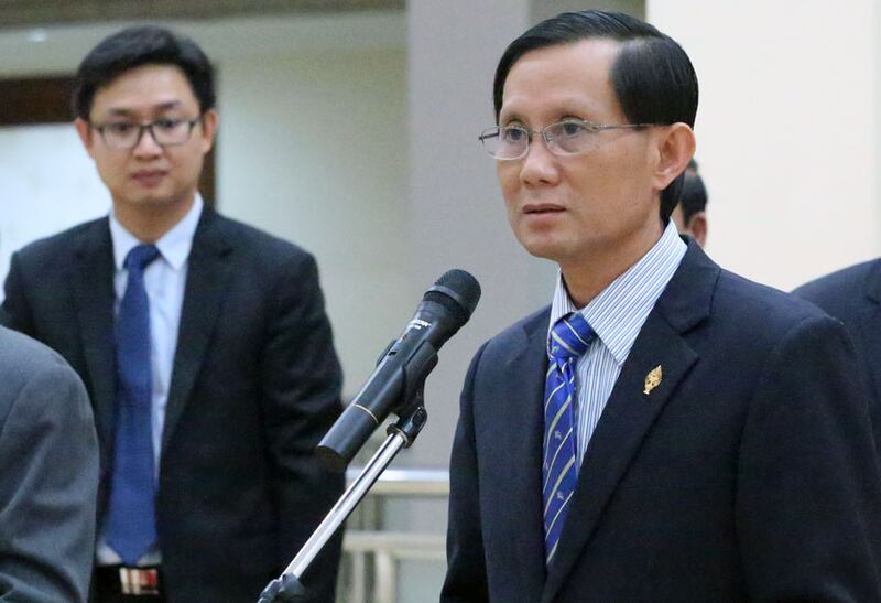 អ្នក​នាំ​ពាក្យ​គណបក្ស​សង្គ្រោះ​ជាតិ លោក យឹម សុវណ្ណ ថ្លែង​ក្នុង​សន្និសីទ​កាសែត​នា​វិមាន​រដ្ឋ​សភា កាល​ពី​ថ្ងៃ​ទី​១០ ខែ​ធ្នូ ឆ្នាំ​២០១៥។