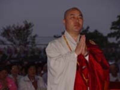 buddist_day200_2.jpg
