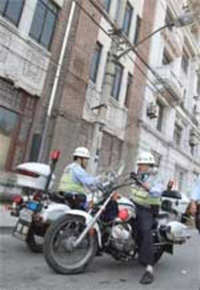 ChinesePolice150.jpg