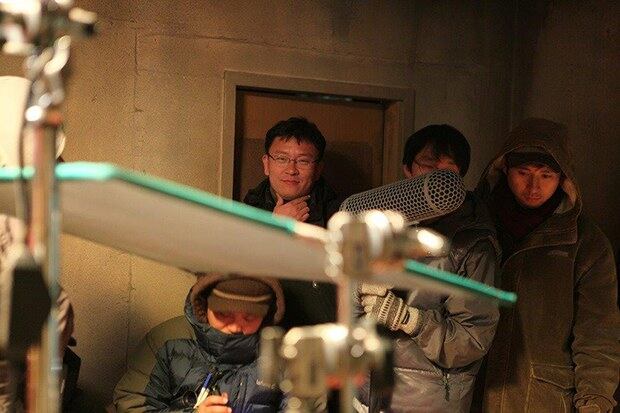 영화 '겨울나비'를 촬영하고 있는 김규민 감독.