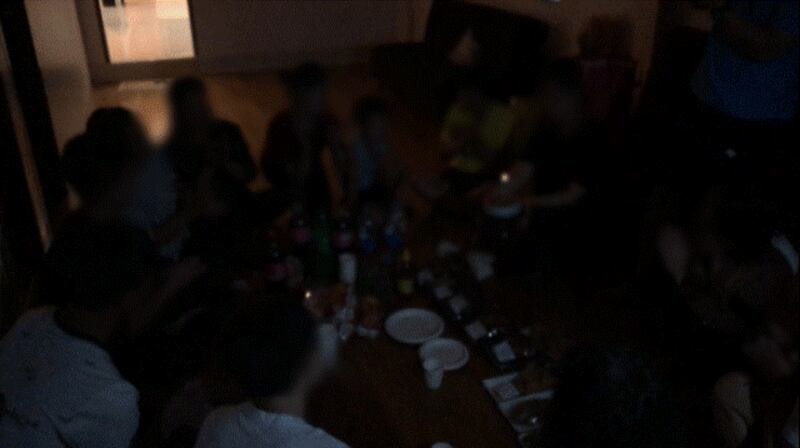 제3국에서 맞이한 첫날 밤. 생일을 맞은 탈북자를 위한 생일파티가 열렸다.