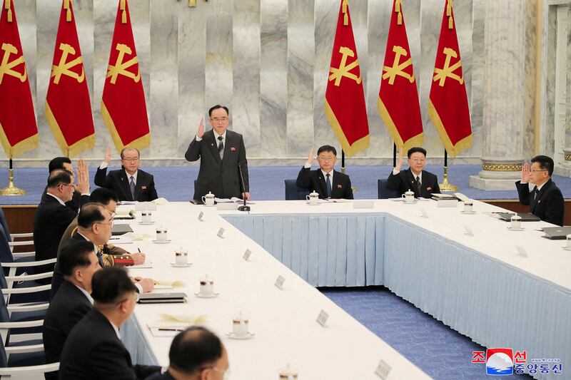 2023년 3월, 북한 평양에서 열린 조선노동당 제8기 제14차 정치국 회의를 주재하고 있는 조용원 노동당 중앙위원회 조직비서.