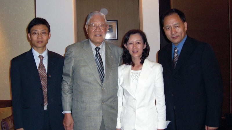 达瓦才仁曾在李登辉前总统卸任后前往拜访,感念他对西藏人所做一切。(达赖喇嘛西藏宗教基金会提供)