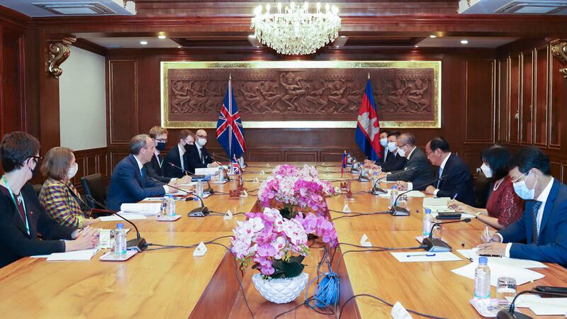 Dominic_Raab_in_Cambodia_23_06_2021_02.jpg