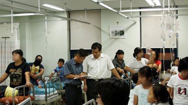 지난 2008년 경기도 포천시 화현면에서 열린 홀스타인 젖소 품평회장에 참가했던 어린이들이 점심을 먹은 뒤 설사와 구토 등 집단 식중독 증세를 보여 병원에서 치료를 받고 있다.