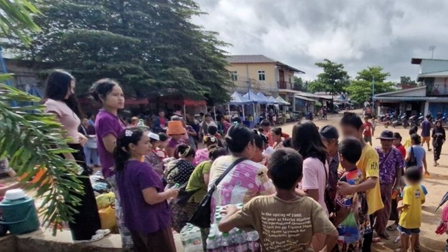 ထိုင်း-မြန်မာနယ်စပ်အနီး တိုက်ပွဲပြင်းထန်၊ ဒေသခံထောင်ချီ ထွက်ပြေးနေရ