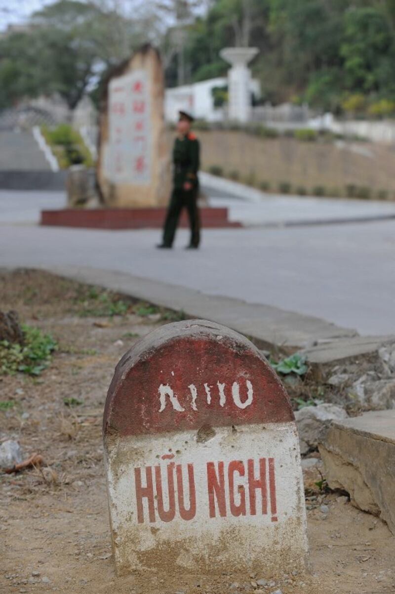 Hình minh họa. Cột biên giới Hữu Nghị trên biên giới hai nước Việt Nam Trung Quốc ở tỉnh Lạng Sơn hôm 5/2/2009