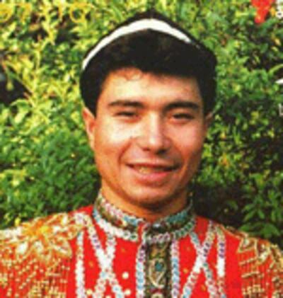adil-hoshur.gif