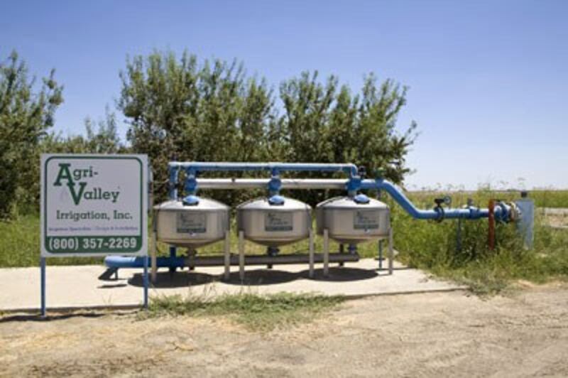 Một trạm bơm nước cho nông nghiệp tại California, Hoa Kỳ chụp hôm 30/7/2008. AFP photo