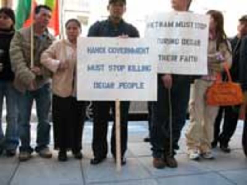 KhmerKromProtestWashington200b.jpg