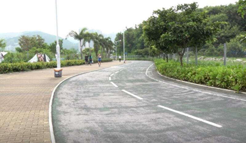 將軍澳海濱長廊未見有閉路電視，未能證明陳彥霖有往海邊方向。（鄧穎韜 攝）
