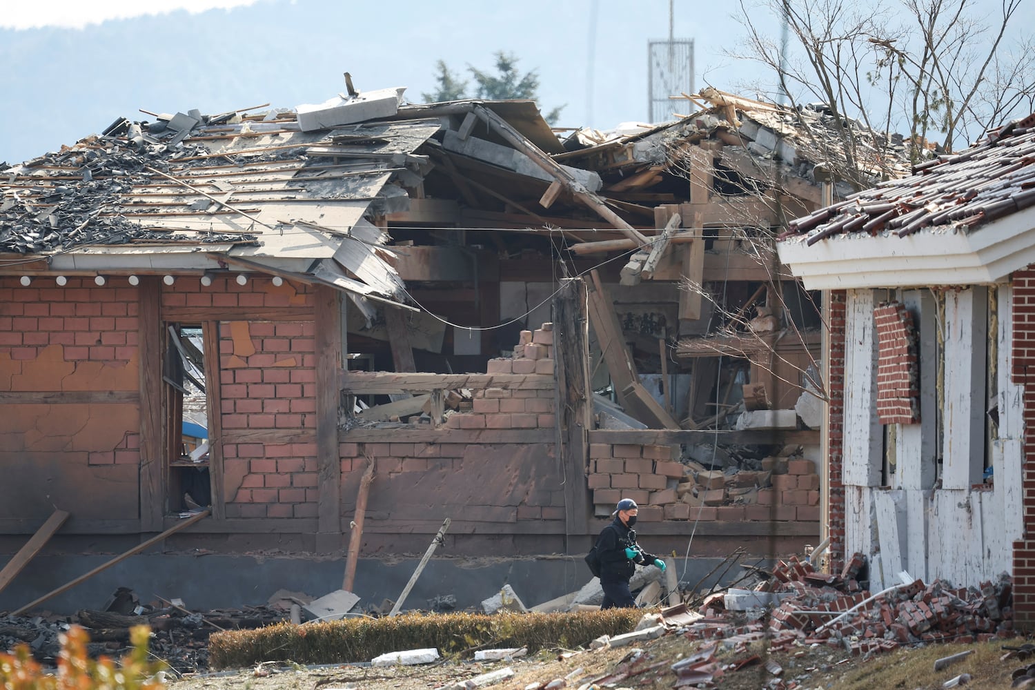 South Korean jets drop bombs by mistake, at least 15 hurt
