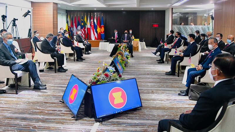 asean-minaunghlaing.jpg