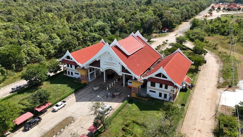 ສະແກມເມີ-ຈີນເທົາ ເຂົ້າມາລາວ ດ້ວຍລະຫັດລົດສົ່ງໝູ