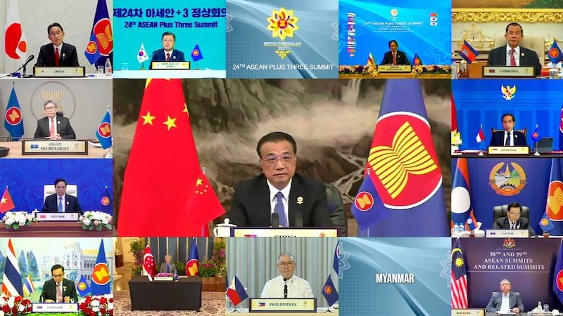 2021-10-27T092220Z_577025293_RC29IQ9JJQQZ_RTRMADP_3_ASEAN-SUMMIT.JPG