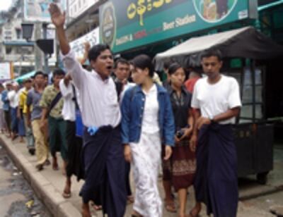 burma_protest-200.jpg