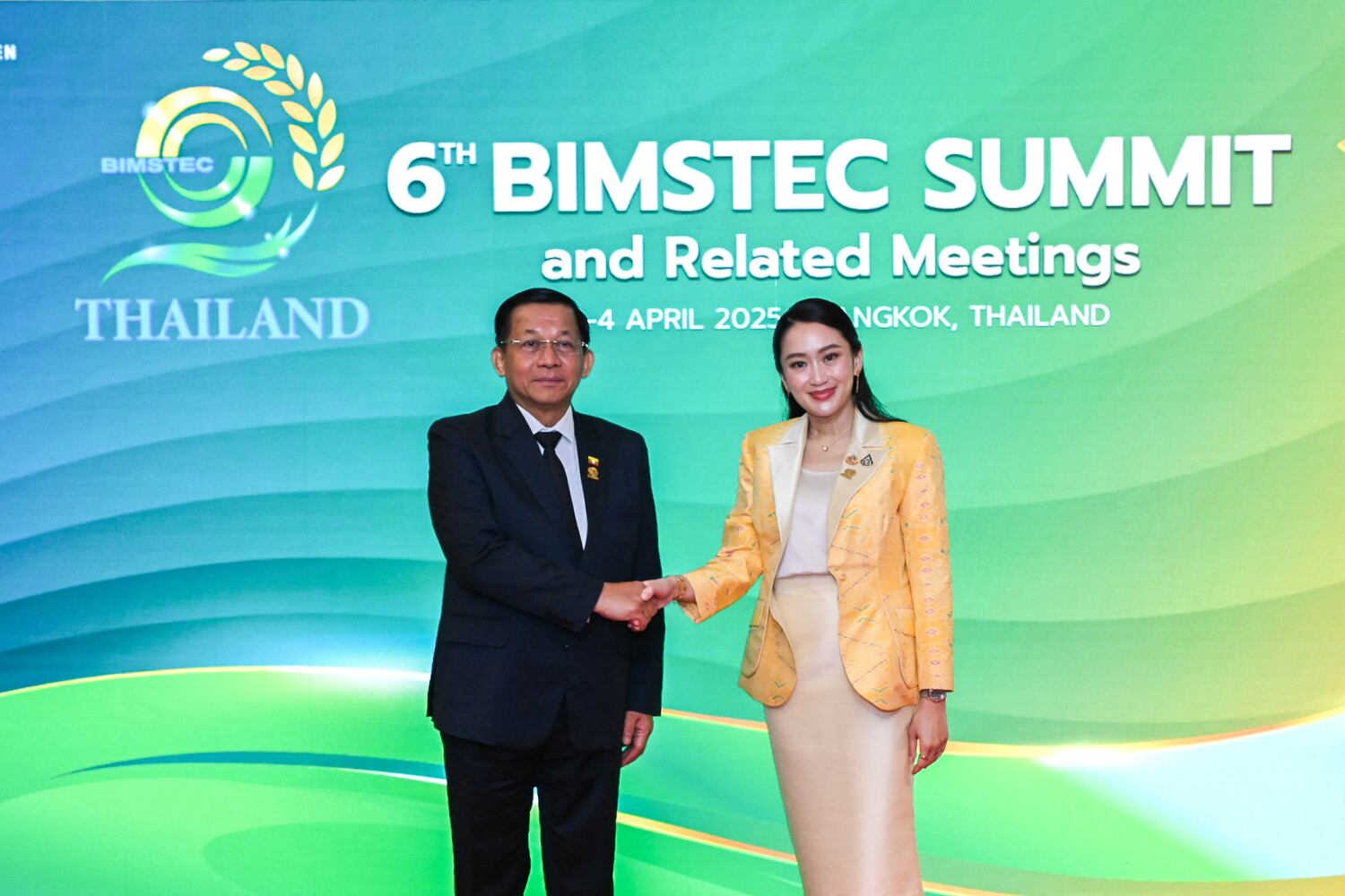 Myanmar’s junta leader Min Aung Hlaing shakes hands with Thailand's Prime Minister Paetongtarn Shinawatra ahead of the 6th BIMSTEC Summit, in Bangkok, Thailand, April 4, 2025.