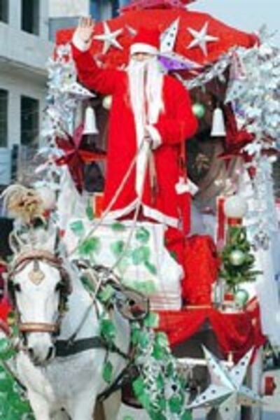 ChristmasSantaIndia150.jpg