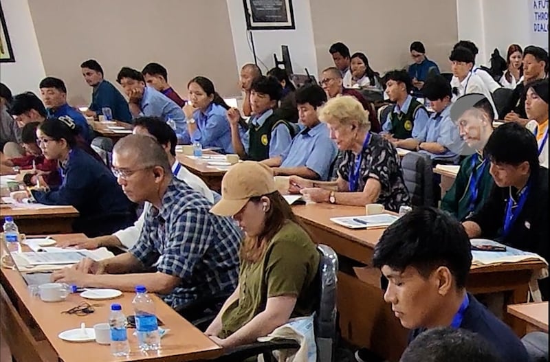 རྒྱལ་སྤྱིའི་དབུ་མའི་ལམ་གྱི་ཚོགས་འདུའི་ཐོག་ཨ་རི་དང་ཡོ་རོབ་སོགས་ནས་ཚོགས་བཅར་བ་རྣམས་ཀྱི་འདྲ་པར། ༢༠༢༦།༦།༢༩