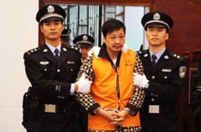 图片：2010年4月8日，法院一审认定郑民生故意杀人罪成立，依法判处死刑。（人民网图）