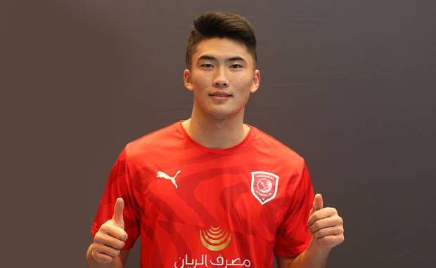 한광성 선수가 카타르 프로축구 알 두하일(AL DUHAIL)의 유니폼을 입고 있는 모습.