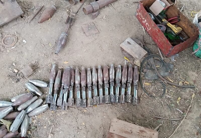 hand-made-weapon.jpg