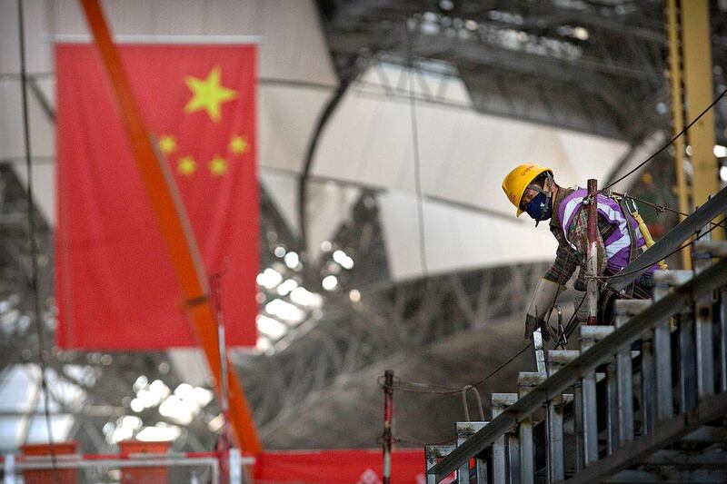 中国建设工程大跃进，砂石消费量持续成长，却也加速掠夺海外资源。（美联社）