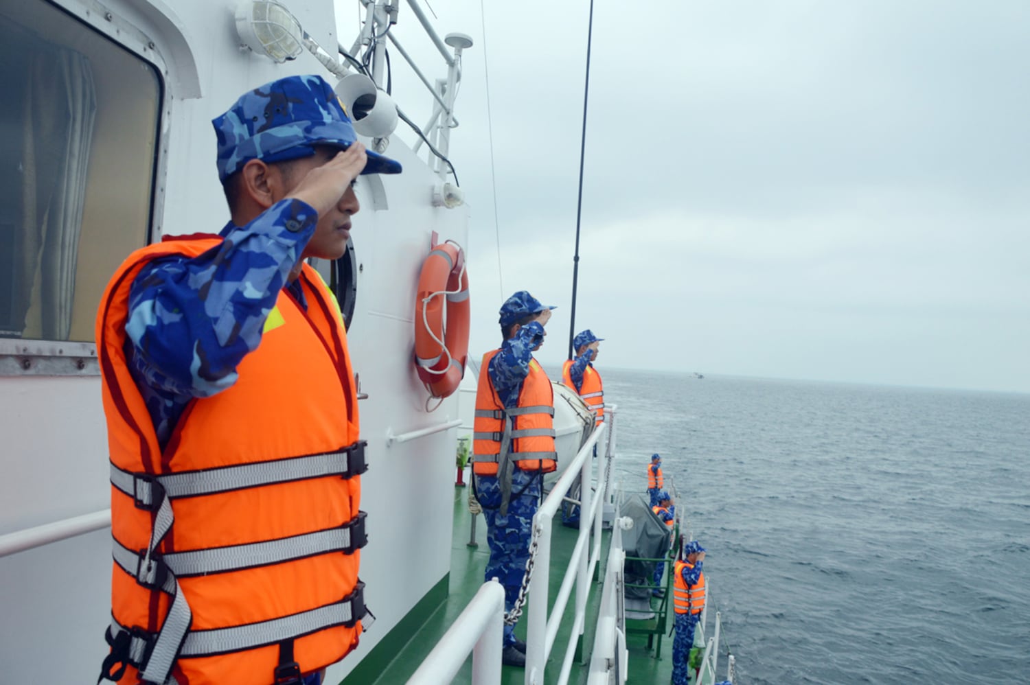 China conducts live fire drills in Tonkin Gulf as Vietnam draws sea border