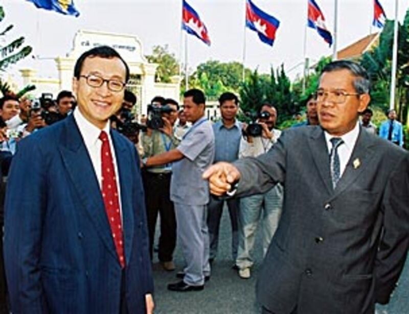 រង្ស៊ី​ហ៊ុនសែន