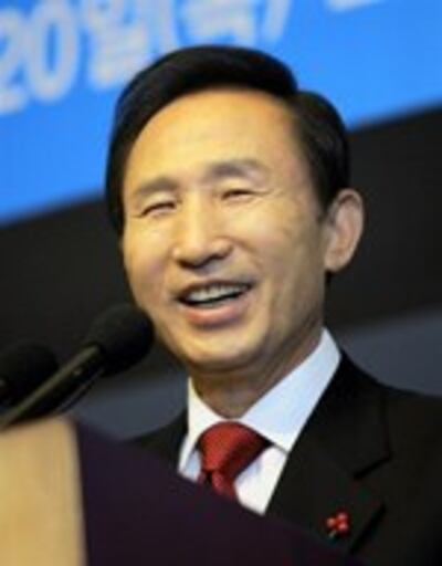 Lee-Myung-Bak-150.jpg