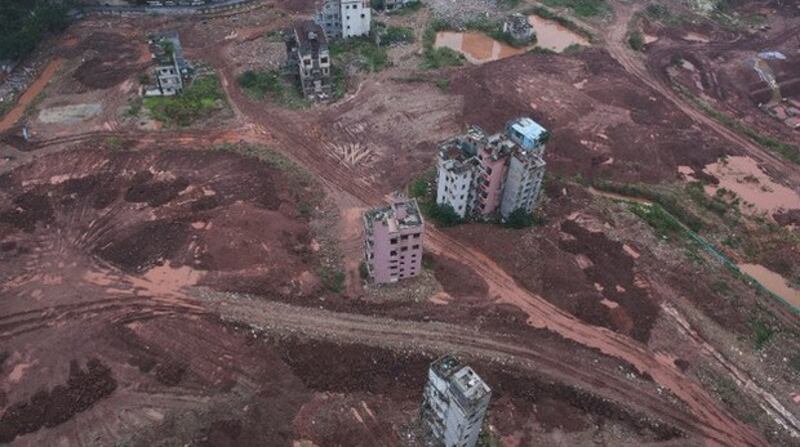 资料图片:中国地方政府准备出售的一片土地。(Imaginechina)