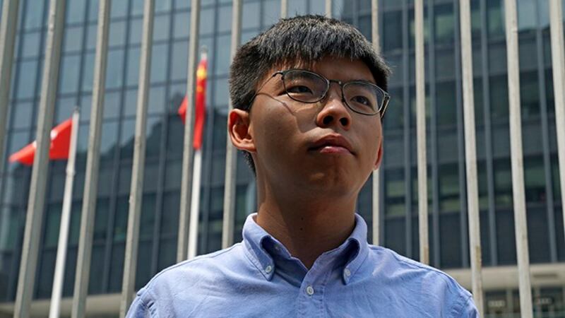 香港众志秘书长黄之锋(美联社)