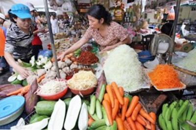 Không cấm buôn bán lẻ