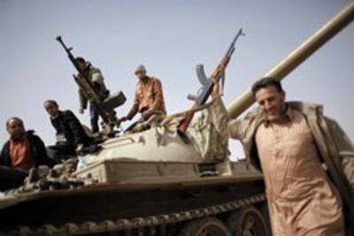 Lực lượng nổi dậy Libya mừng chiến thắng ở Ajdabiya ngày 02 tháng 3 năm 2011. AFP