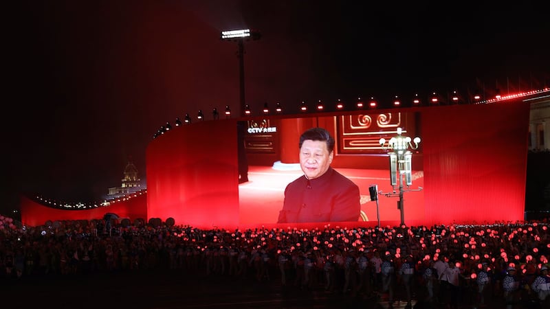 也有认为,习近平此次湖南之行,除了强调“红色基因”,也为在10月召开的中共十九届五中全会上,进一步提升个人名望进行热身。(美联社资料图片)