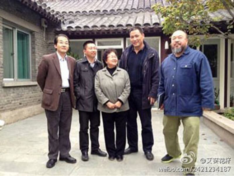 AiWeiwei_GaoYing_others_350.jpg